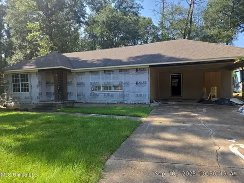 411 Forest Ave, Jackson, MS 39206 photo 3