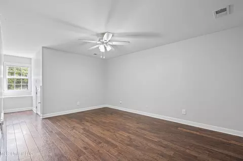 Other - 929 N Thunderbird Dr, Hernando, MS 38632 photo 5 of 13