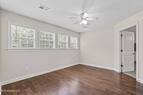 Bedroom - 929 N Thunderbird Dr, Hernando, MS 38632 photo 1 of 2