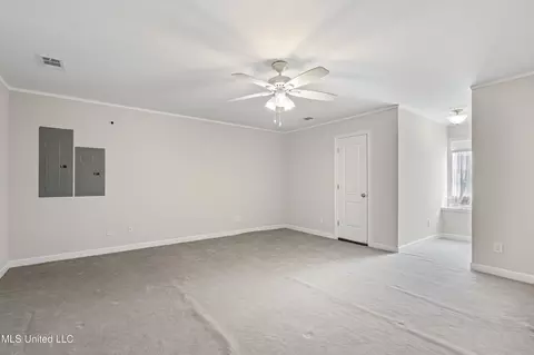 Bedroom - 929 N Thunderbird Dr, Hernando, MS 38632 photo 2 of 2