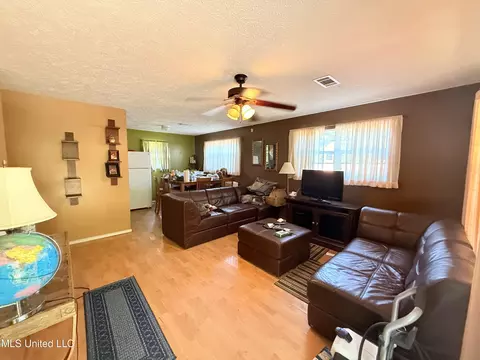 Living - 135 Fox Rd #A, Winona, MS 38967 photo 1 of 2