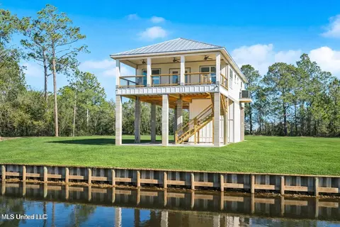 5019 Colorado St, Bay Saint Louis, MS 39520