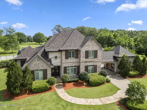 Exterior - 430 Johnstone Dr, Madison, MS 39110 photo 4 of 17