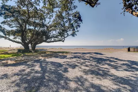 1006 E Beach Blvd, Long Beach, MS 39560 photo 8