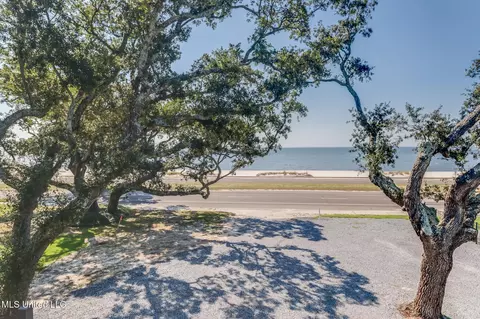 1006 E Beach Blvd, Long Beach, MS 39560 photo 10