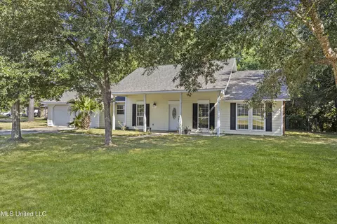 3300 Seabass Rd, Gautier, MS 39553