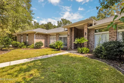 792 Ewa Ct, Diamondhead, MS 39525