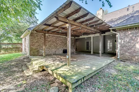 Exterior - 113 Darrowsby Pl, Madison, MS 39110 photo 10 of 15