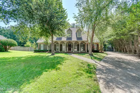 Exterior - 113 Darrowsby Pl, Madison, MS 39110 photo 2 of 15