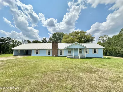 129 J B Womack Rd, Mendenhall, MS 39114