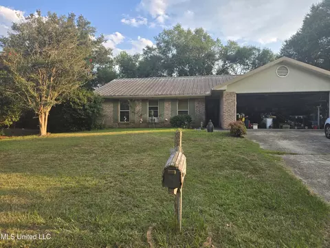15303 Northwood Hills Dr, Gulfport, MS 39503
