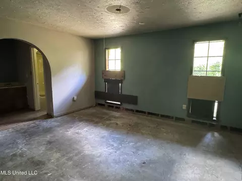 Bedroom - 4918 Forest Hill Rd, Byram, MS 39272 photo 2 of 4