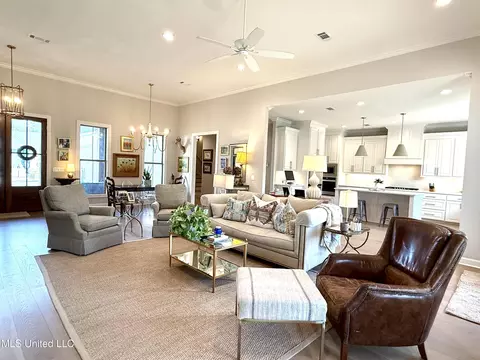 Living - 114 Biltmore Cv, Flowood, MS 39232 photo 1 of 5