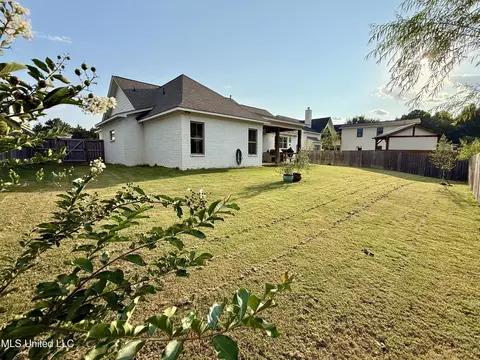 Exterior - 114 Biltmore Cv, Flowood, MS 39232 photo 5 of 10