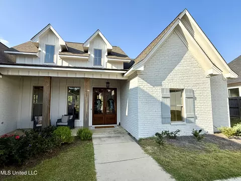 Exterior - 114 Biltmore Cv, Flowood, MS 39232 photo 2 of 10