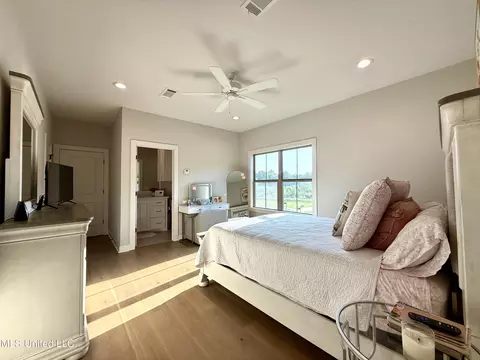 Bedroom - 114 Biltmore Cv, Flowood, MS 39232 photo 6 of 7