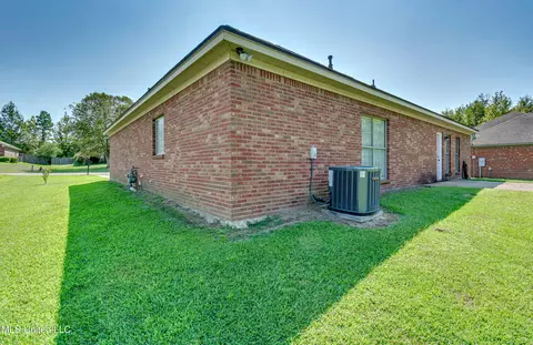 536 Roxbury Pl, Florence, MS 39073 photo 5