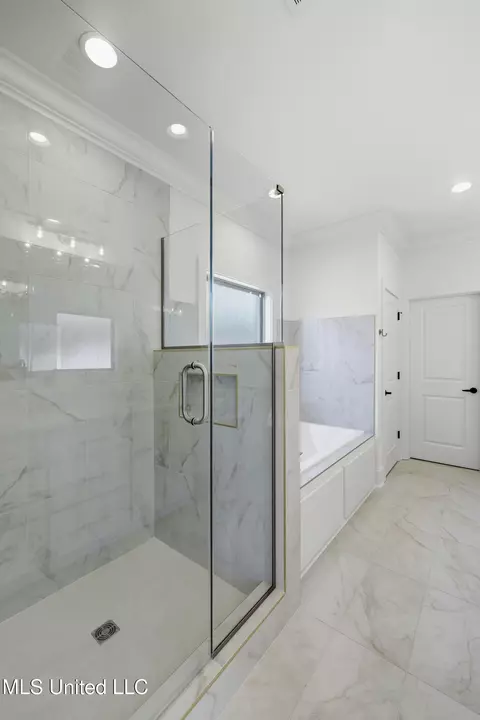 Bath - 503 Harper Cv, Flowood, MS 39232 photo 2 of 5
