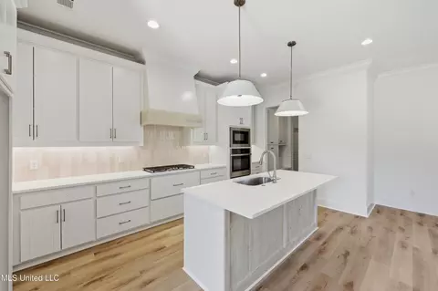 Kitchen - 503 Harper Cv, Flowood, MS 39232 photo 2 of 2