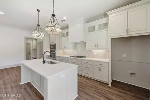 Kitchen - 505 Harper Cv, Flowood, MS 39232 photo 1 of 1