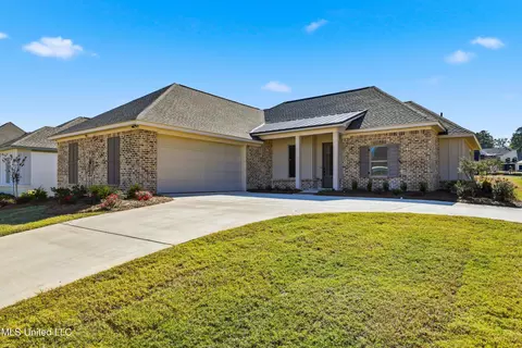 505 Harper Cv, Flowood, MS 39232
