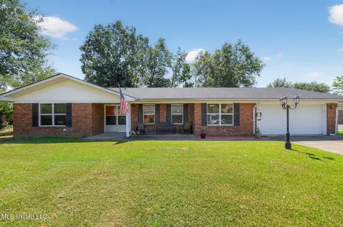 15395 Mimosa Dr, Gulfport, MS 39503