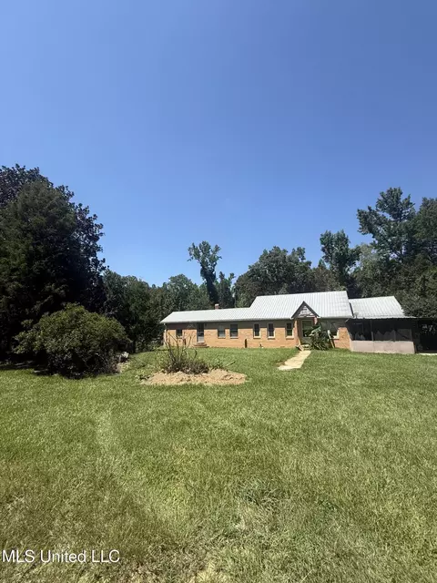 1184 Poplar Springs Rd, Hazlehurst, MS 39083