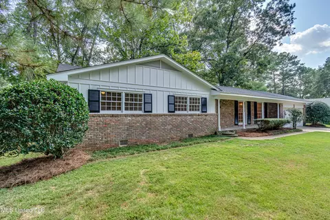 651 Newland St, Jackson, MS 39211
