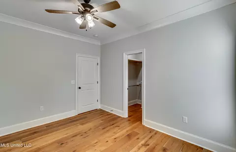 Bedroom - 211 Lost Oak Ln, Brandon, MS 39047 photo 15 of 15