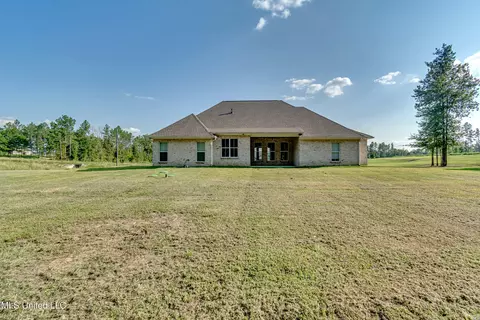 Exterior - 211 Lost Oak Ln, Brandon, MS 39047 photo 15 of 15