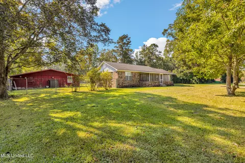 21922 Saucier Lizana Rd, Saucier, MS 39574