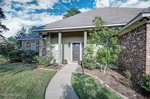 100 Memory Ln, Madison, MS 39110