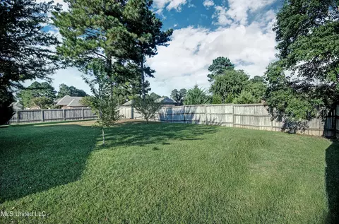 Exterior - 100 Memory Ln, Madison, MS 39110 photo 4 of 4