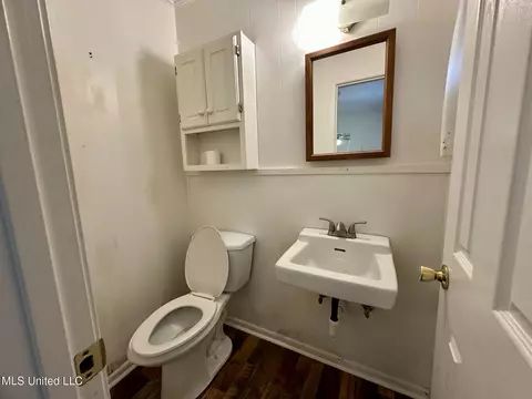 Bath - 1317 NW Frances Ave, Magee, MS 39111 photo 3 of 3