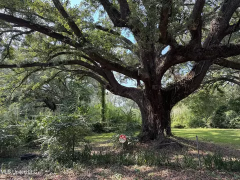 5010 15 Th St, Gulfport, MS 39501