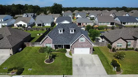10429 E Landon Green Cir, Gulfport, MS 39503