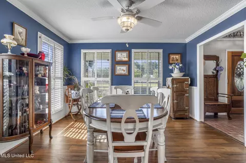 Dining - 147 Blue Springs Rd, Lucedale, MS 39452 photo 4 of 6