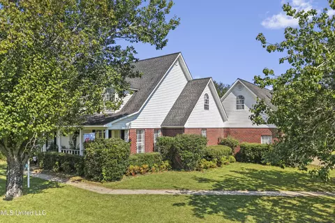 Exterior - 147 Blue Springs Rd, Lucedale, MS 39452 photo 3 of 26