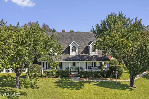 147 Blue Springs Rd, Lucedale, MS 39452