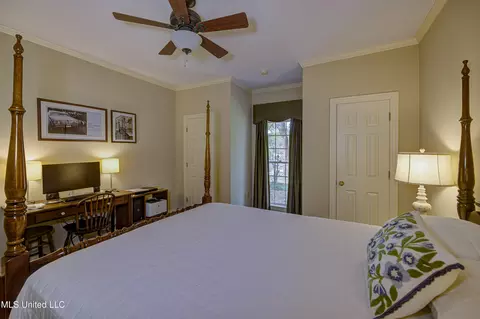 Bedroom - 6 Heritage Ct, Jackson, MS 39211 photo 7 of 9