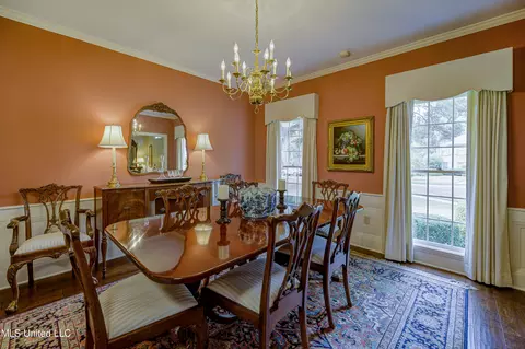 Dining - 6 Heritage Ct, Jackson, MS 39211 photo 2 of 5