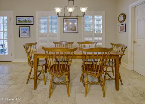 Dining - 6 Heritage Ct, Jackson, MS 39211 photo 5 of 5