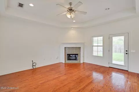 Living - 409 Sand Stone Pl, Brandon, MS 39042 photo 1 of 3