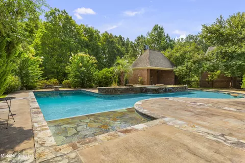 Exterior - 5550 Springridge Rd, Raymond, MS 39154 photo 9 of 27