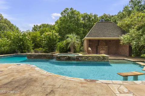 Exterior - 5550 Springridge Rd, Raymond, MS 39154 photo 7 of 27