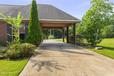 Exterior - 5550 Springridge Rd, Raymond, MS 39154 photo 4 of 27