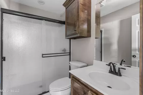 Bath - 5550 Springridge Rd, Raymond, MS 39154 photo 13 of 13