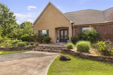 Exterior - 5550 Springridge Rd, Raymond, MS 39154 photo 3 of 27