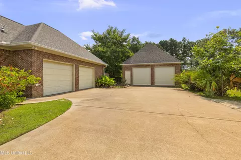 Exterior - 5550 Springridge Rd, Raymond, MS 39154 photo 13 of 27