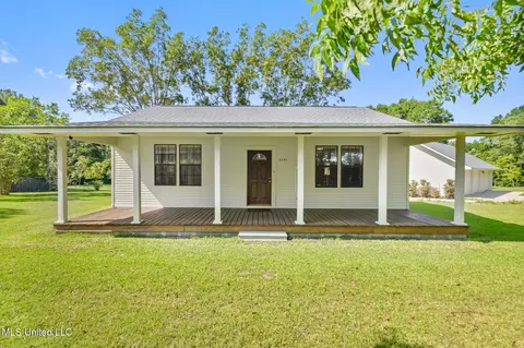 3281 Main St, Lucedale, MS 39452